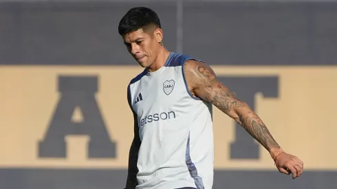 Rojo iría a La Bombonera a ver Boca-Racing.