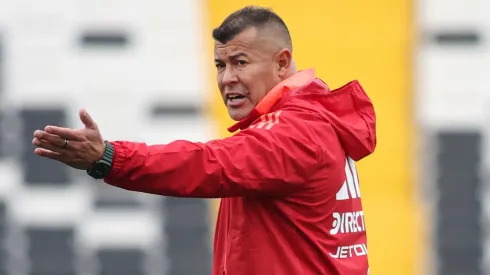 Almirón complicó los planes de Riquelme: los motivos