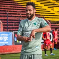 Pelea en el ascenso: el hermano de un jugador de Boca que juega como delantero