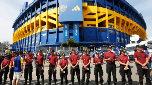 Una persona con pedido de captura fue detenido cuando iba a ver a Boca.