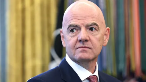 La FIFA implementará una regla para combatir las simulaciones en el fútbol.