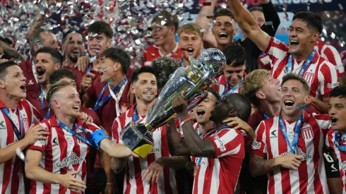 Grandes diferencias entre el fútbol argentino y el brasileño.