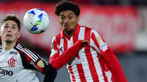 Medina dejó Boca esperando ir a Europa pero solo tiene una oferta de Brasil.