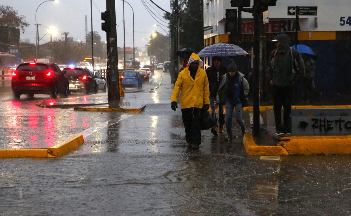 Anuncian lluvia en Santiago para la próxima semana: Revisa el pronóstico del tiempo