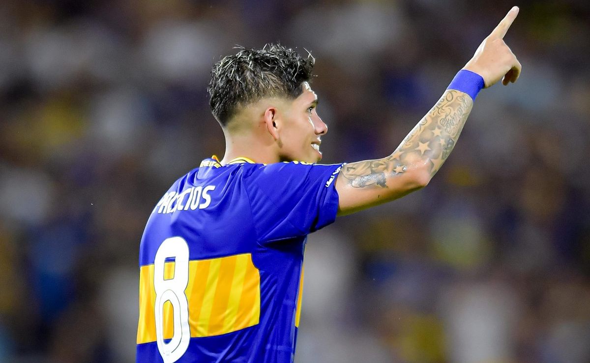 Hay money! Esto recibirá Colo Colo por el fichaje de Carlos Palacios a Hay money! Esto recibirá Colo Colo por el fichaje de Carlos Palacios a