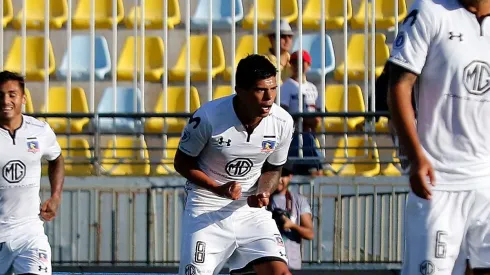 Pavez anotó el primer tanto colocolino en el revés con Everton