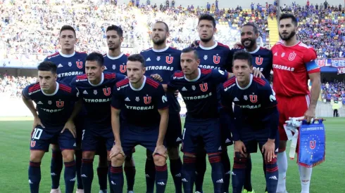 La Universidad de Chile durante su duelo amistoso ante Universitario de Deportes en Concepción