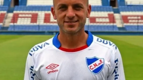 Gustavo Lorenzetti anotó un doblete ante Montevideo Wanderers