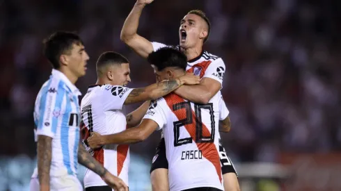 River venció a Racing por 2-0 y dejó al rojo vivo el torneo argentino