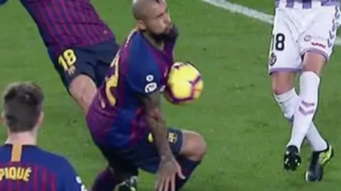 Arturo Vidal poniéndo el pecho a los balones
