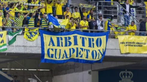 El lienzo Árbitro Guapetón