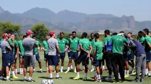 El entrenamiento del Flu se suspendió por deudas