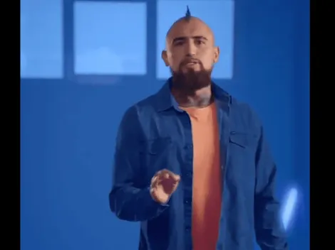 Arturo Vidal se luce en comercial de televisión