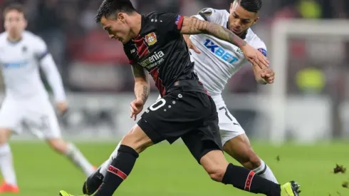 Aránguiz frente al Krasnodar.