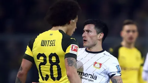 Charles Aránguiz y encontrón con Witsel