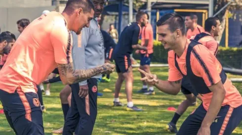 Nicolás Castillo entrena jugando al Cachipún