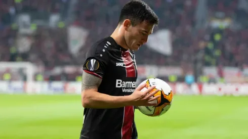 Charles Aránguiz toma confianza en el Leverkusen