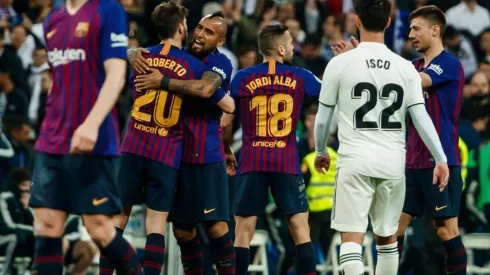 Vidal y el Barça celebran en la Liga ante Real Madrid.