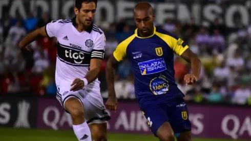 Ni la presencia del histórico Roque Santa Cruz evitó el punto chileno