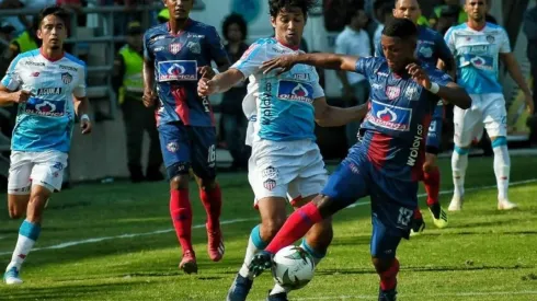 Fernández jugó bajo mucho calor y humedad en Santa Marta