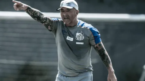 Sampaoli entrega parte de su sueldo para pagarle a sus jugadores