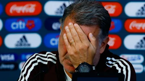 Gerardo Martino molesto por el estado de la cancha para el México-Chile