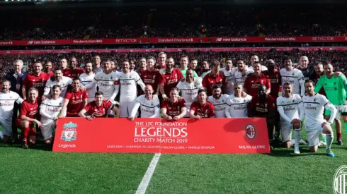 Liverpool y Milán se enfrentaron en un duelo de leyendas
