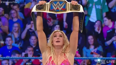 Charlotte venció a Asuka y se coronó campeona de SmackDown