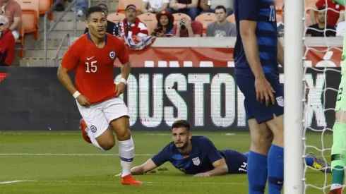 El Torta le marca a Estados Unidos.