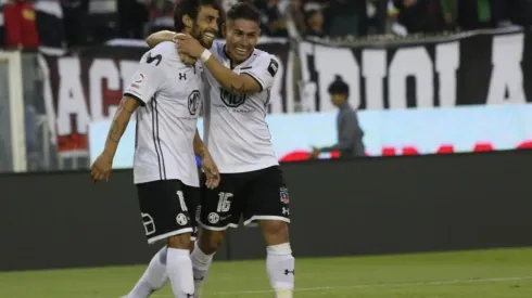 El Mago celebra su gol ante Iquique y calla bocas.