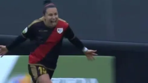 Camila Sáez anotó un golazo en la liga femenina del fútbol español