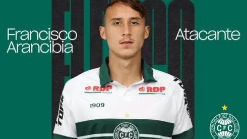 Arancibia se luce hablando portugués en su presentación en Coritiba