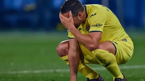 Santi Cazorla rompe en llanto tras fallar su penal ante el Betis