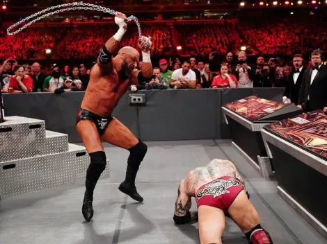 Triple H venció a Batista en una brutal pelea