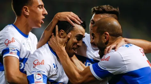 Universidad Católica le celebra el cumpleaños a Edson Puch