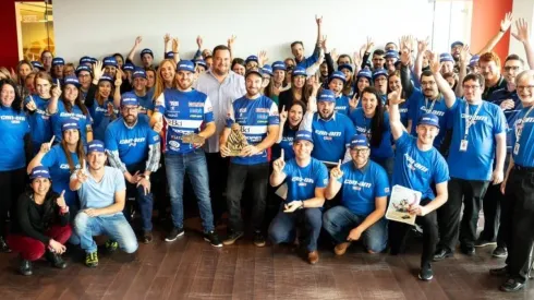 Chaleco López visita las instalaciones de Can-Am