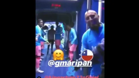 Vidal y Maripán se saludaron en España.