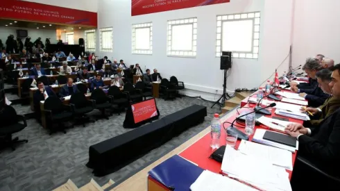 Sesión extraordinaria del consejo de presidentes de la ANFP.