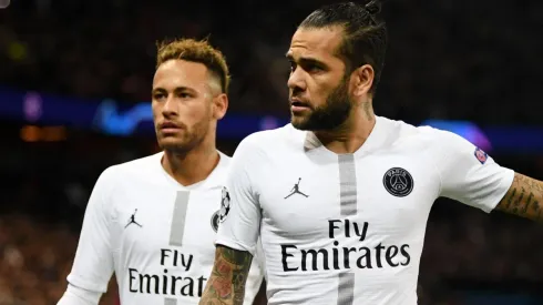 Dani Alves se refirió al incidente de su amigo.