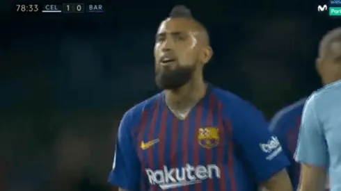 Vidal molesto tras ser amonestado