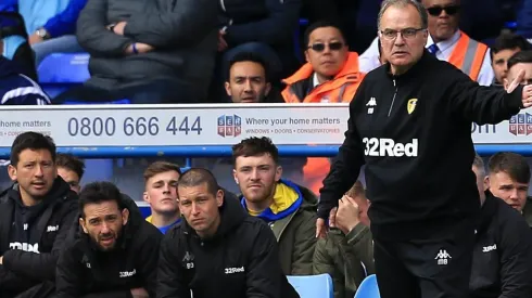Bielsa dirigiendo hoy contra Ipswich