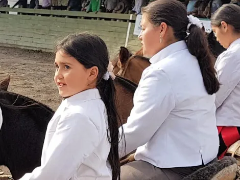 Niña de siete años gana el Movimiento a la Rienda en el Nacional de Rodeo