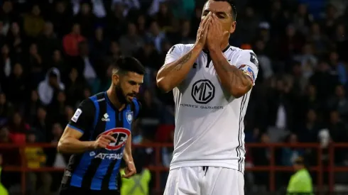 Esteban Paredes sufre una lesión en Colo Colo