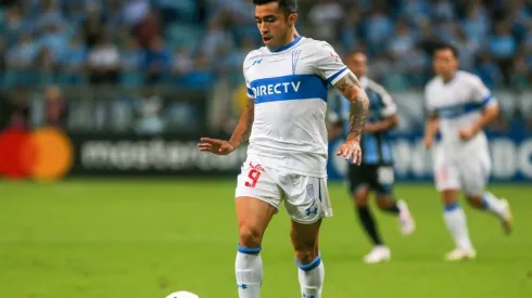 Edson Puch jugando por la UC