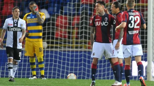 Entre chilenos: Pulgar provoca el autogol de Sierralta