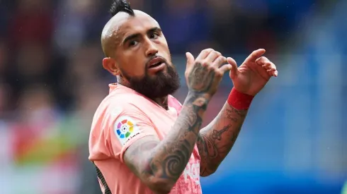 Arturo Vidal jugando por Barcelona