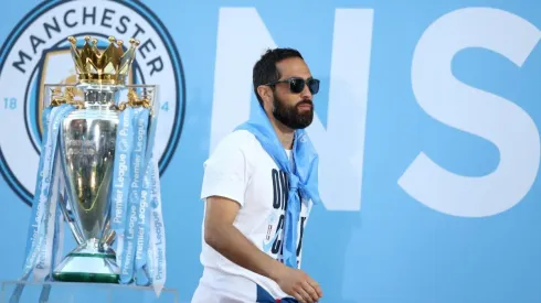 Bravo estará en los festejos de los títulos del City