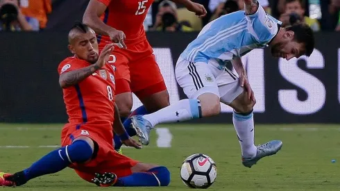 Arturo Vidal le ganó dos finales de Copa América a Lionel Messi