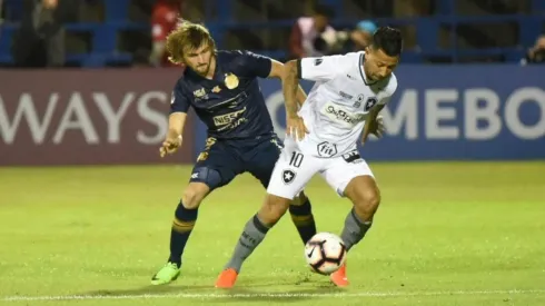 Botafogo sacó un buen resultado de cara a la revancha en Rio de Janeiro