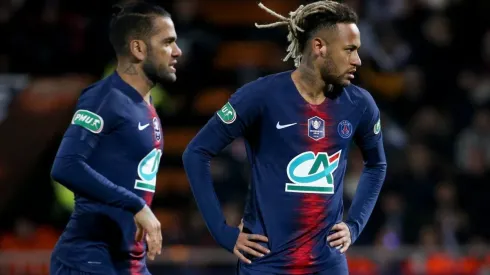 Dani Alves: "¿Nos jugamos la Torre Eiffel a que Neymar se queda en PSG?